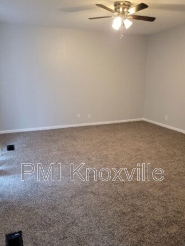 Building Photo - 9120 Woodpark Ln NW