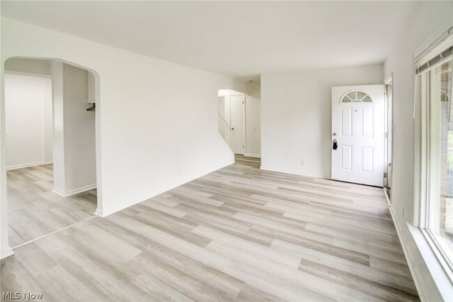 Building Photo - 4706 W 158th St