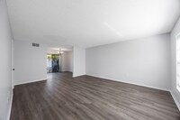 Building Photo - 200 Westwood Terrace N