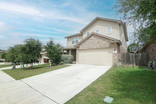 Building Photo - Spacious 4-Bedroom Home for Rent in Alamo ...
