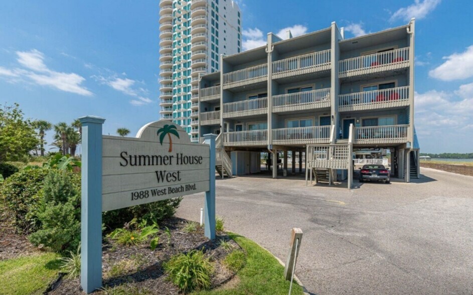 Building Photo - 1988 W Beach Blvd