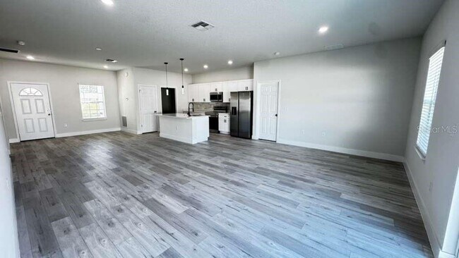 Building Photo - 4513 SW 170th Street Rd