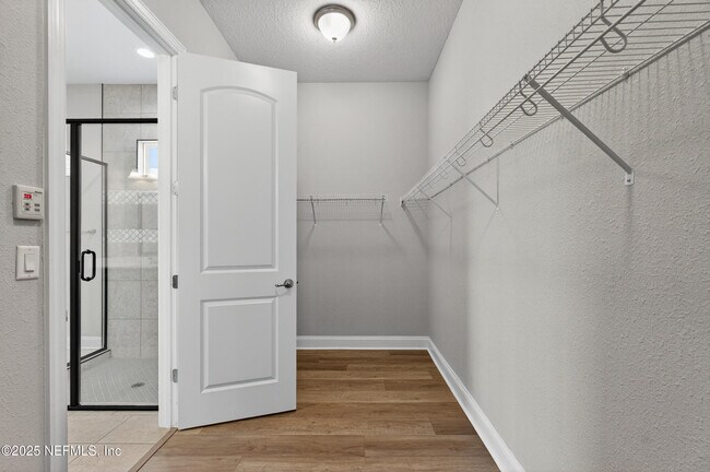 Building Photo - 105 Wye Rd