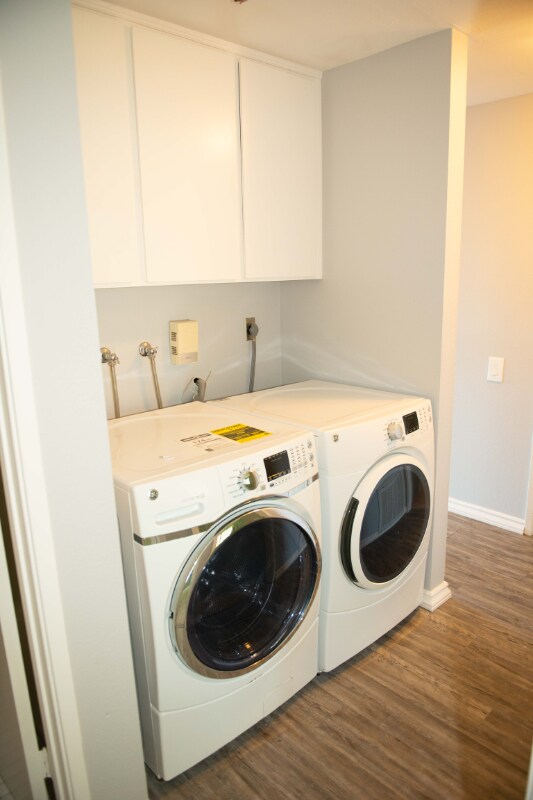 Building Photo - 6380 Caminito Telmo