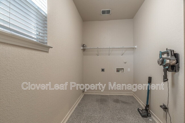 Building Photo - 407 Marbella Vista