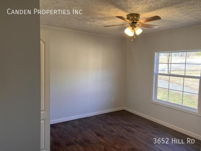 Building Photo - 3652 Hill Rd