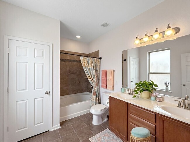 Building Photo - 6503 Bayliss Valley Ln