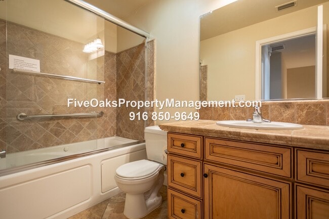 Building Photo - 758 Shasta Oaks Ct