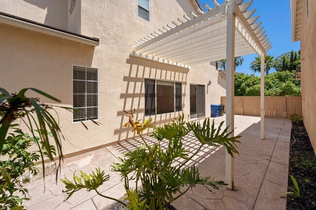 Building Photo - Gorgeous 3 Bedroom Chula Vista Home!