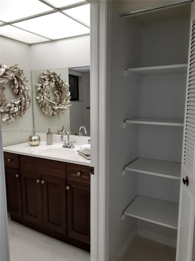 Building Photo - 8415 SW 107th Ave