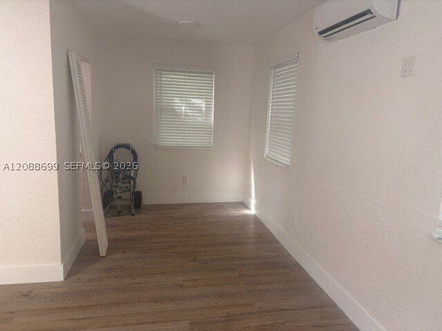 Building Photo - 3180 Hibiscus St