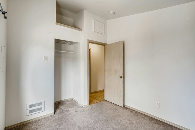 Building Photo - 5205 11th Ave NE