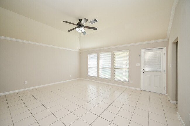 Building Photo - 18707 Majestic Vista Ln