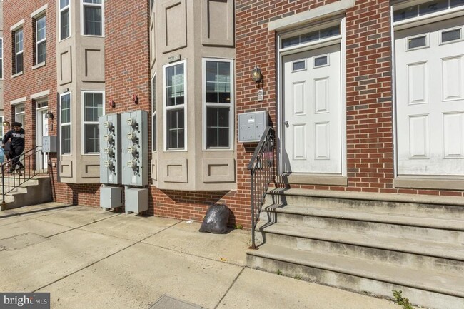 Building Photo - 134 S 46th St