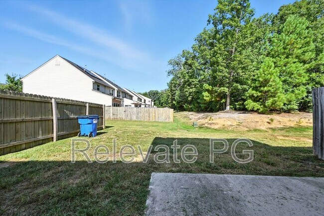 Building Photo - 3404 Banana Ln
