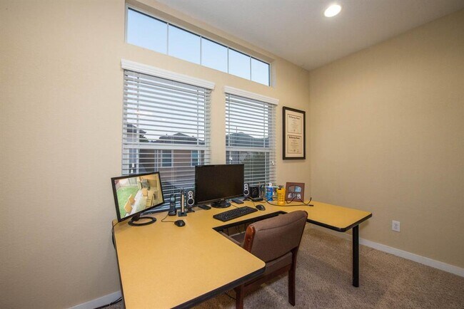 Building Photo - 5927 Kansas St