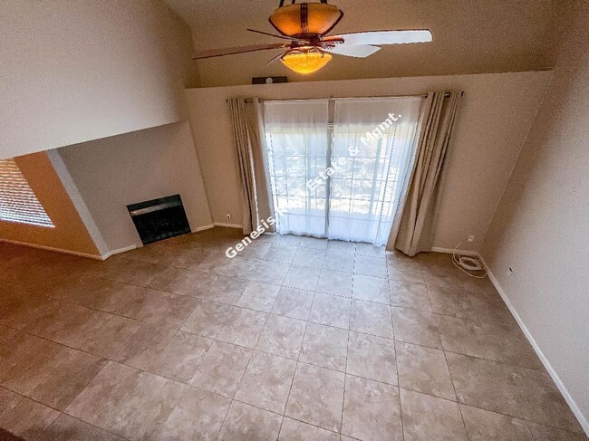 Building Photo - 2bd townhouse in Winterhaven