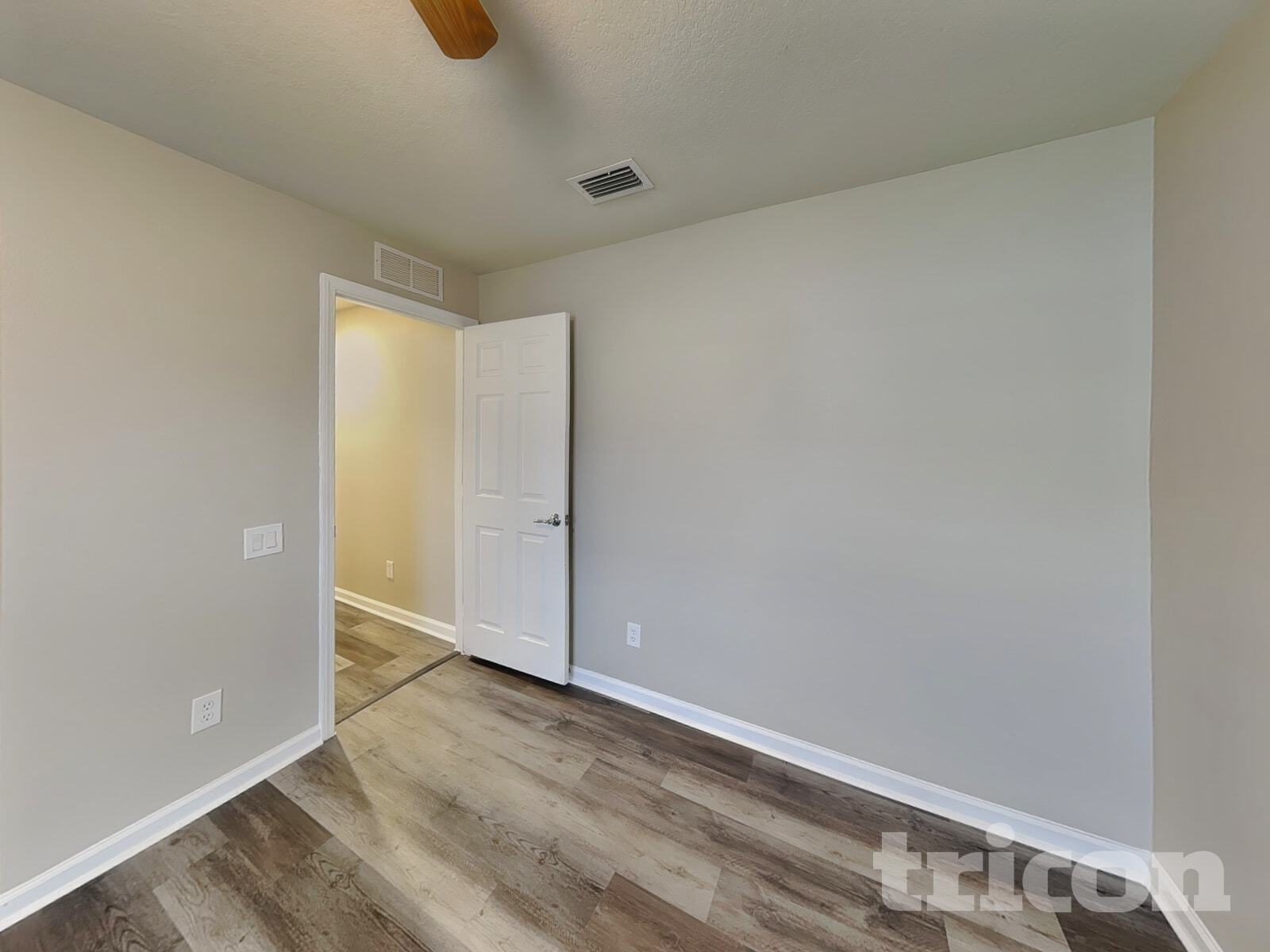 Building Photo - 5010 98th Ave E