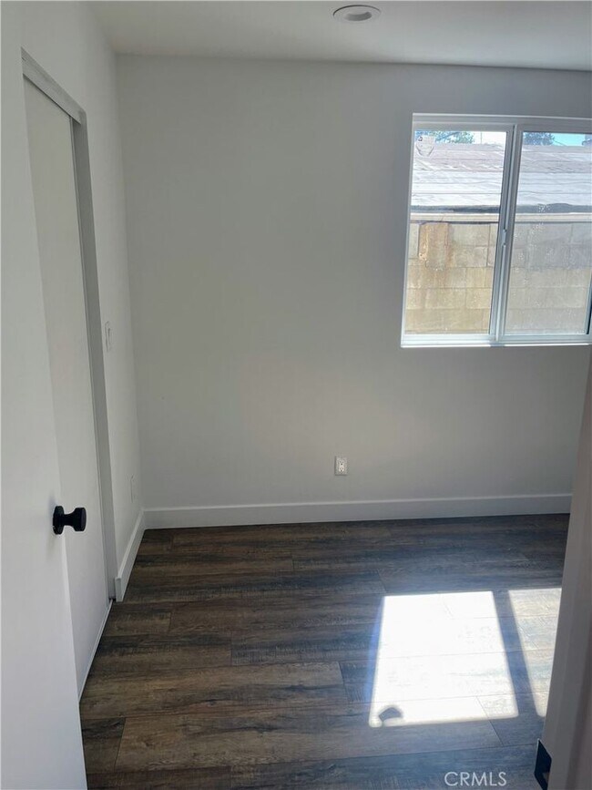 Building Photo - 1807 S Gramercy Pl