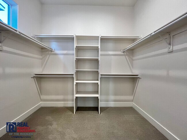 Building Photo - Gorgeous 4 bed 3 bath + Office home located on the 12th Tee of the TPC golf Course!