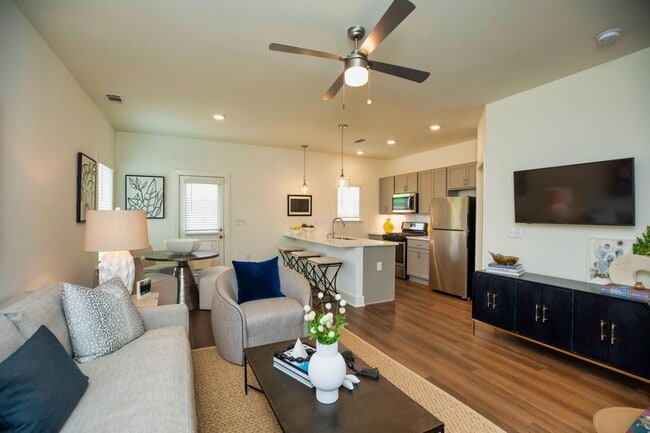 Building Photo - Elevated Rental Home with Community Amenities