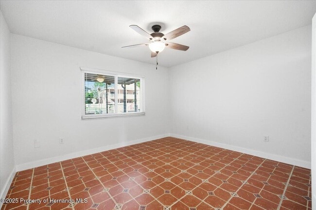 Building Photo - 7527 Hatteras Dr