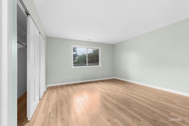Building Photo - 309 Thistle Dr