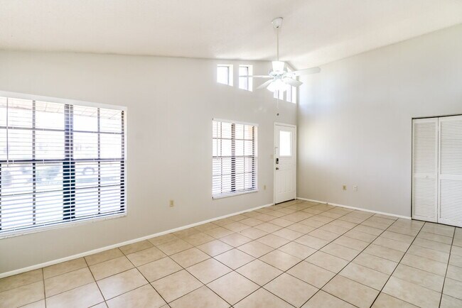 Building Photo - 8505 Luray Dr