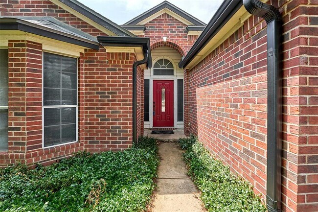 Building Photo - 2712 Settlement Dr