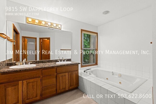 Building Photo - 9815 SW Dapplegrey Loop