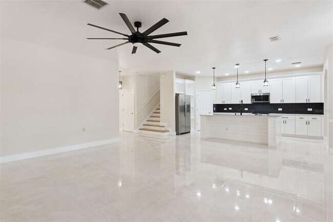 Building Photo - 6615 Helmsley Cir