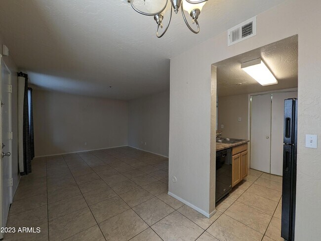 Building Photo - 12123 W Bell Rd