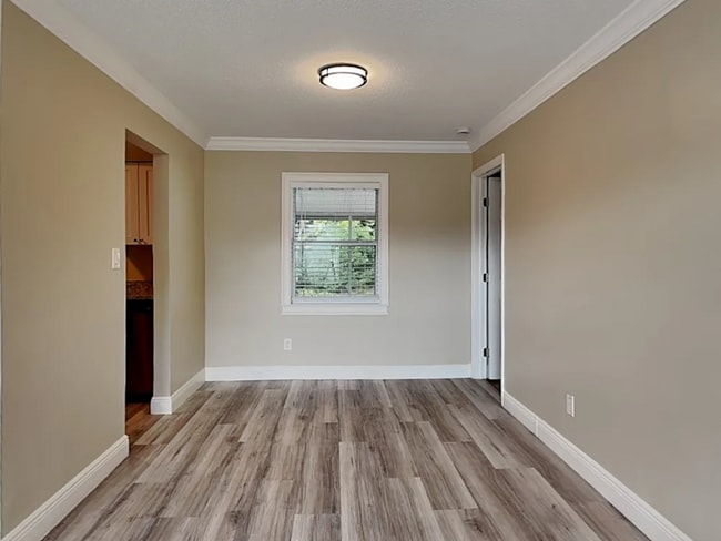 Building Photo - 1556 Nottingham Dr