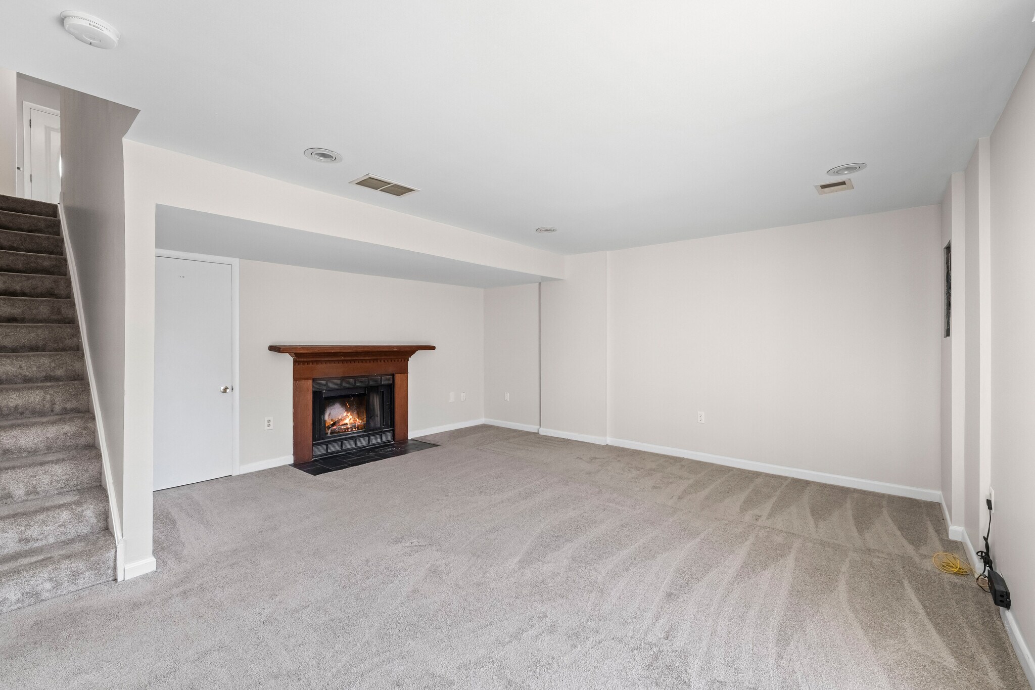 Building Photo - 3509 Coxcomb Mews