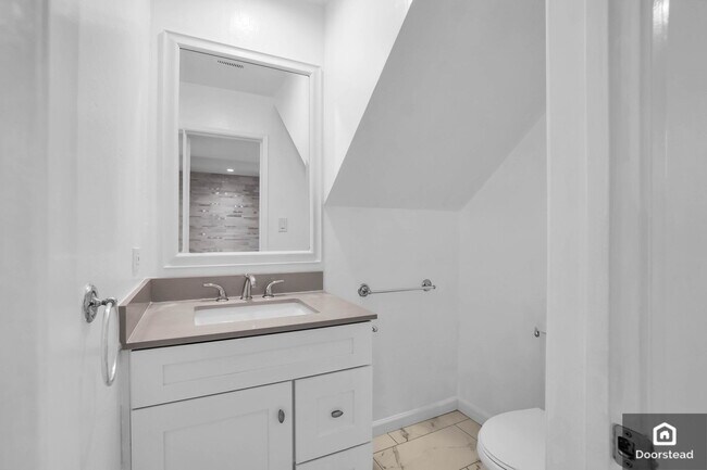 Building Photo - 5218 Admiralty Ln