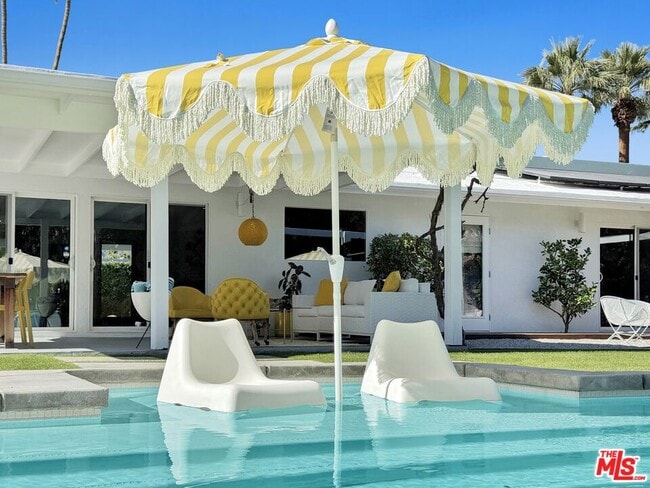 Building Photo - 2235 E Paseo Gracia