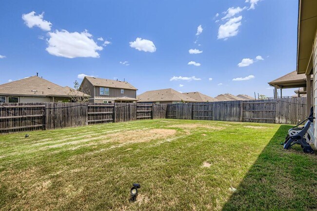 Building Photo - 497 Purple Heart Dr