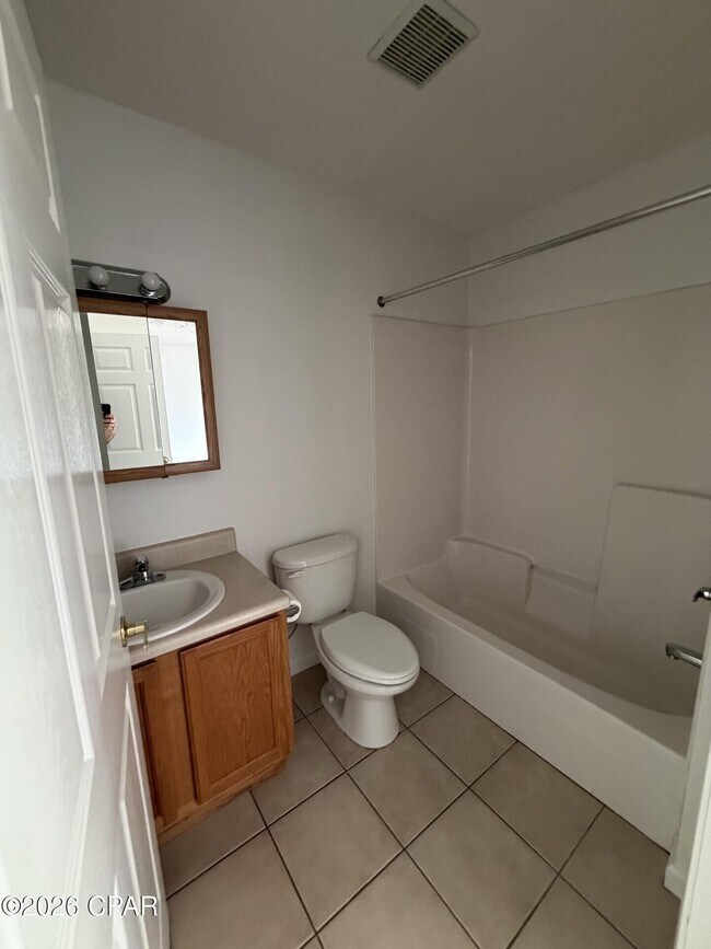 Building Photo - 2613 Lagoon Knoll Dr