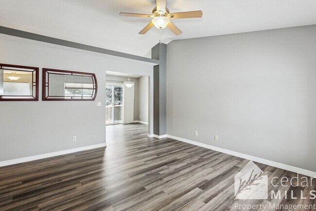 Building Photo - 4 bedroom Home in West Wichita