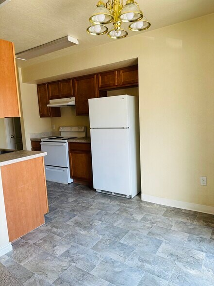 Building Photo - 6727 W Morris Hill Ln