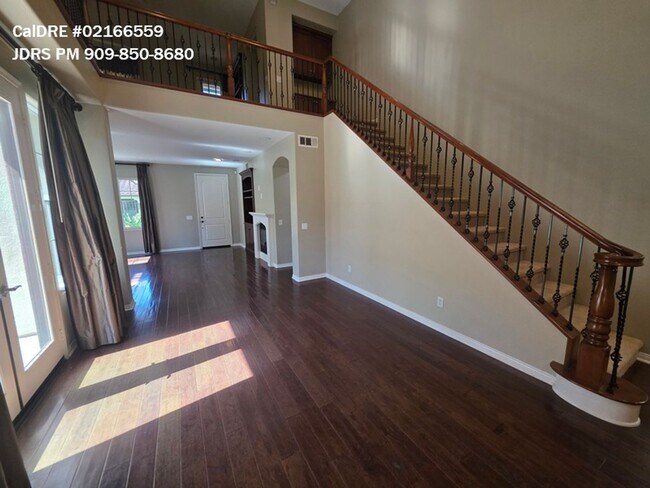 Building Photo - Irvine 4 Bedroom Home