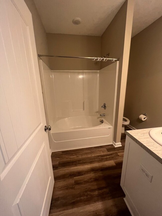 Building Photo - PRICE REDUCED! - 4 Bedroom/2 Bathroom  Home in Thomson, Georgia just off the Bypass