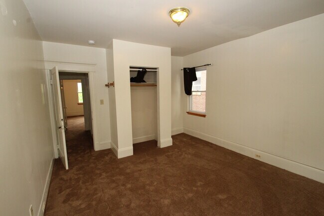 Building Photo - 2026/2027 JHU Off-campus 6bd/2ba house w/ ...