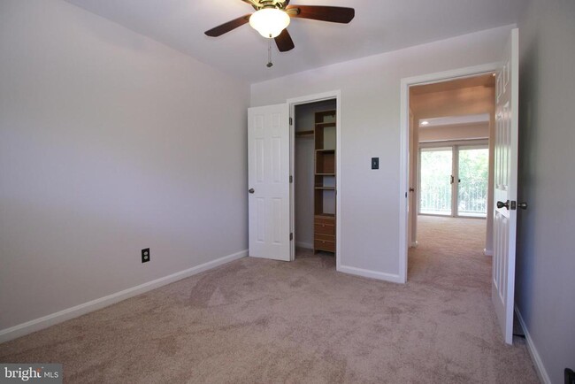 Building Photo - 2833 Kalmia Lee Ct