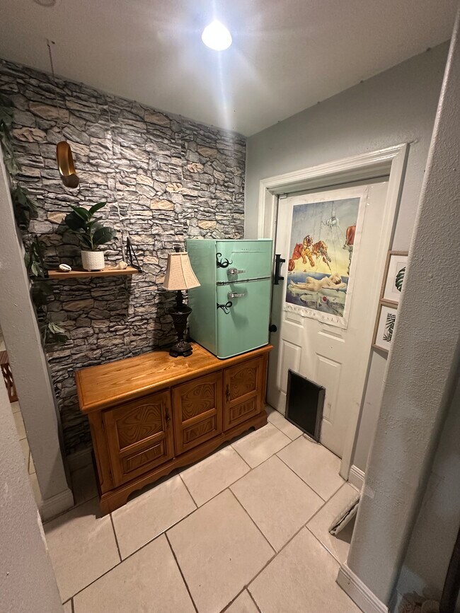 Building Photo - 8200 N St Peter Ave