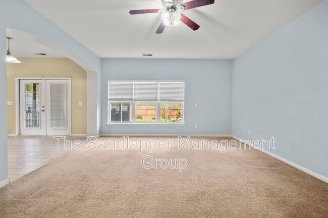 Building Photo - 217 Meadow Wood Rd