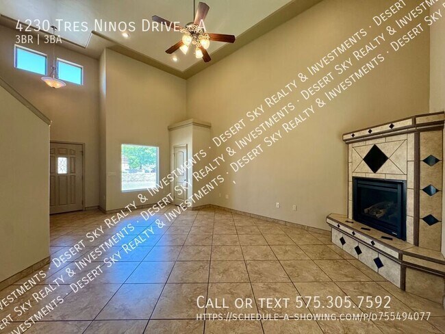 Building Photo - 4230 Tres Ninos Dr