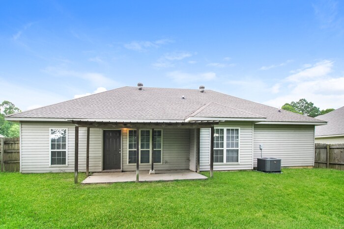 Building Photo - 362 Meadow Creek Dr