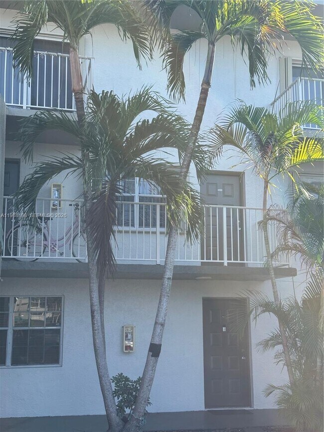 Building Photo - 7510 SW 152nd Ave