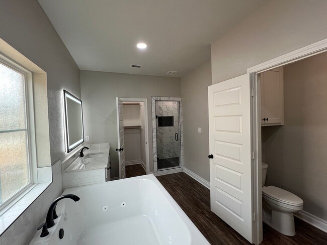 Building Photo - 14827 Fallow Ln